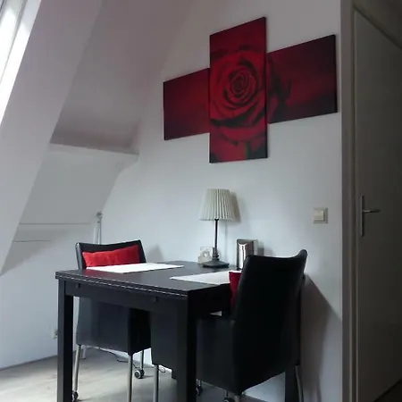 Onder De Rode Beuk 3*